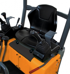 HITACHI ZX225-5