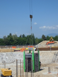 HITACHI ZX225-5